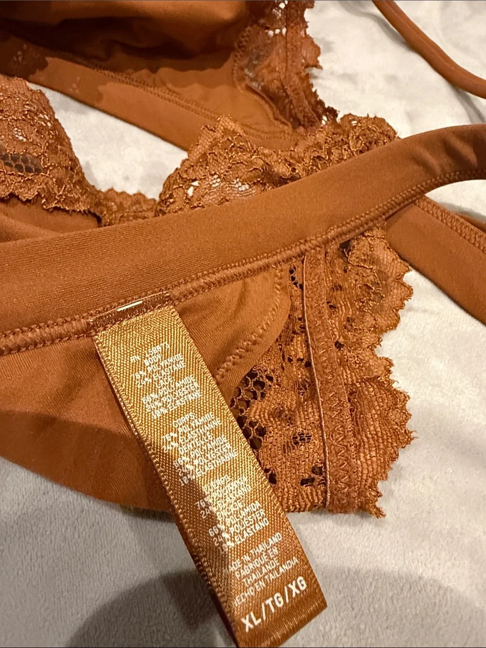 SKIMS
Fits Everybody Lace Trim Triangle Bralette In Bronze - Picture 5 of 6